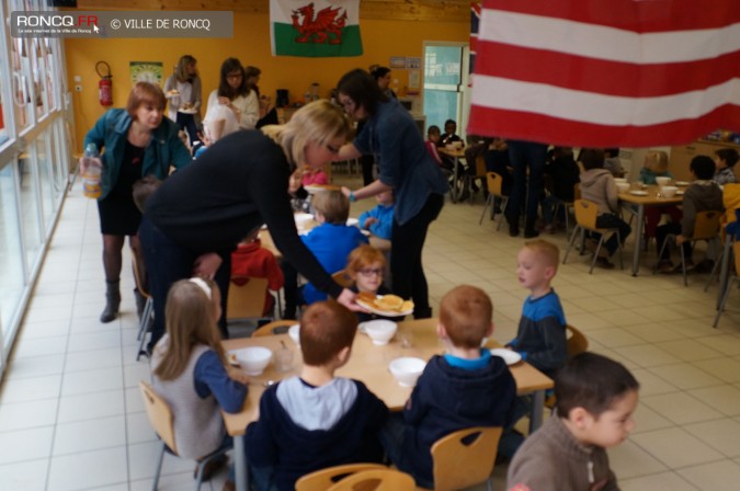 2013 - Petit déjeuner américain à l'école Kergomard