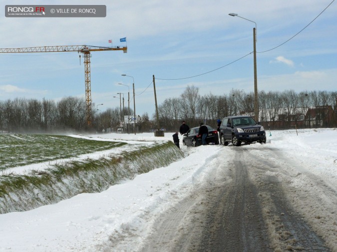 2013 - Neige: Roncq, nouvelle station de ski ! 