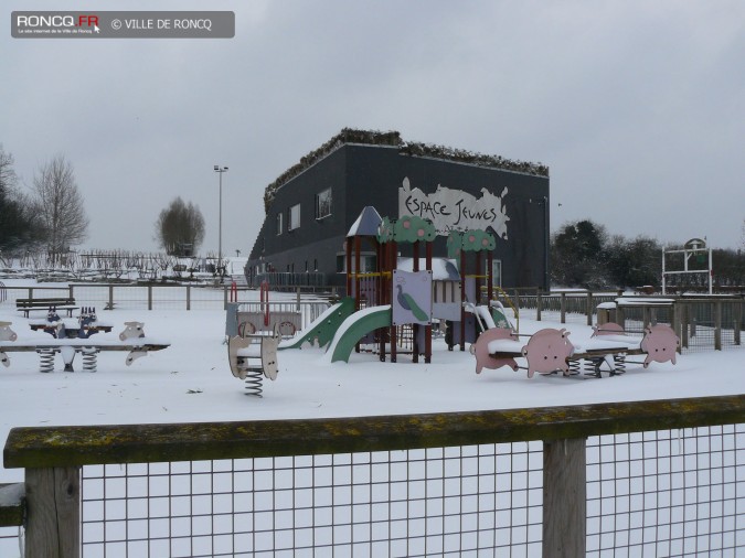 2013 - Neige: Roncq, nouvelle station de ski ! 