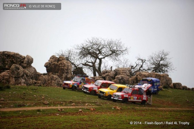 2014 - 4L Trophy Humilité et solidarité dans le désert