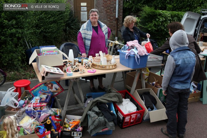 2014 - braderie Chats Huants