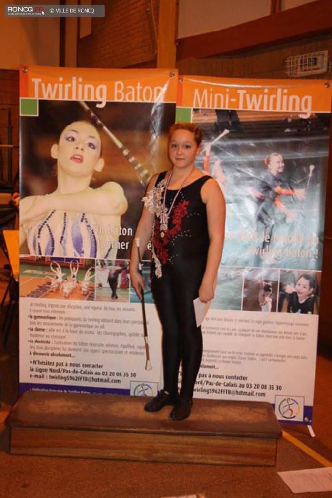 2016 - twirling sains