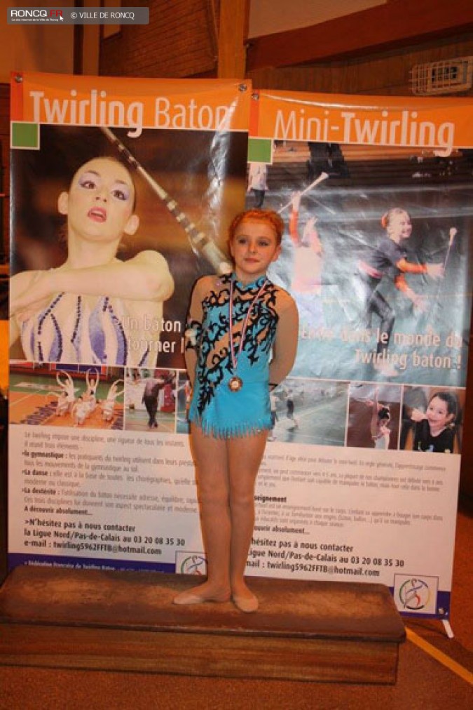 2016 - twirling sains