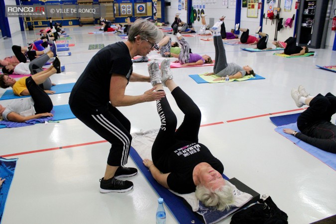 Seance de gymnastique pour les seniors