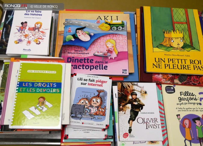 2019 - DISTRIBUTION LIVRES BCD