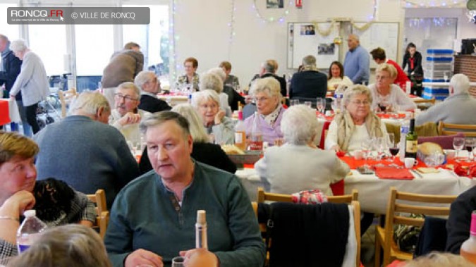 LE CLUB DU 3EME AGE MICHELET FETE NOEL